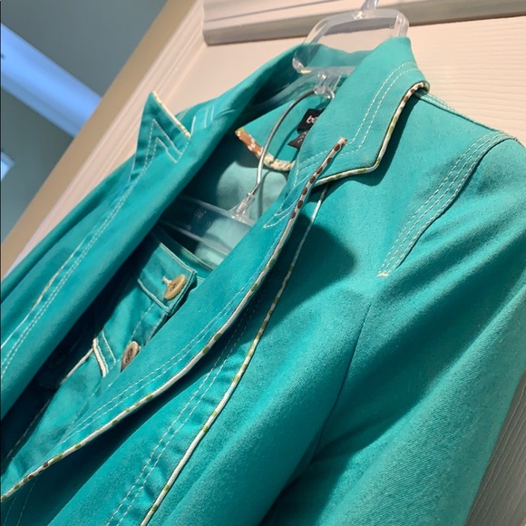 Bebe Super unique fashion designed jacket & skirt! - Picture 3 of 12